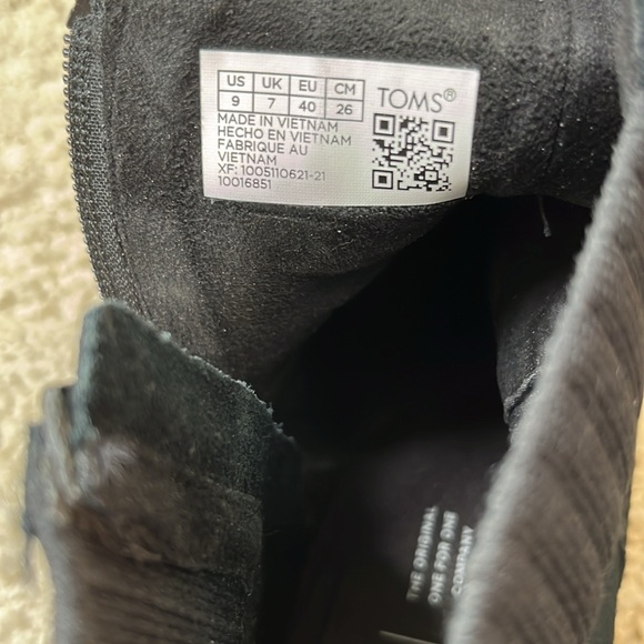 TOMS Ankle Wedge "Sadie" Booties in Back Suede w/ Ortholite Foam, Size 9 - Picture 6 of 9